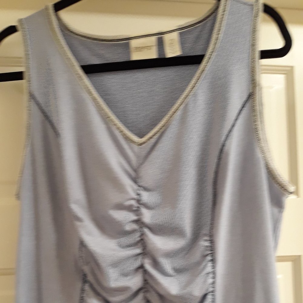 Large Blue & White Sleeveless Top by Zenergy/Chico's.  Chico's Size 2.